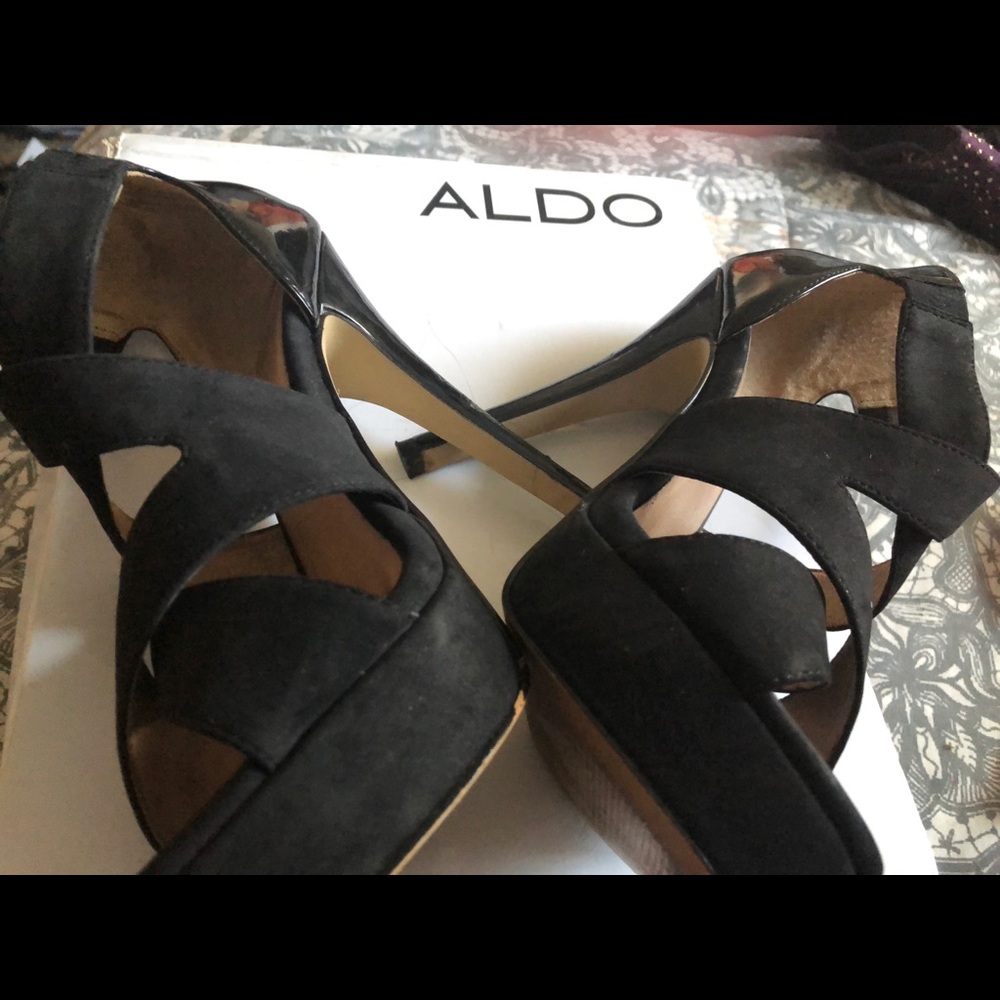 Aldo Strappy Black heels